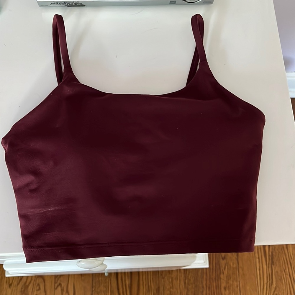 maroon crop athletic tank top